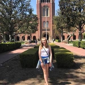 Meet your Posher, Farrah